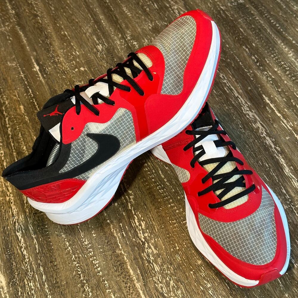 Jordan Air Zoom 85 Runner “Chicago” 2019 Sneakers Red White Black Men’s Size 12